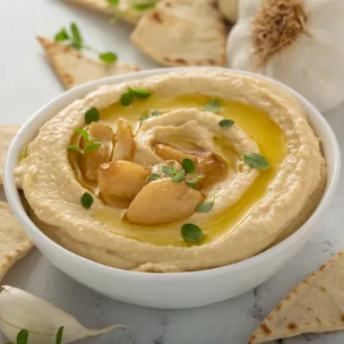 Geroosterde knoflook hummus